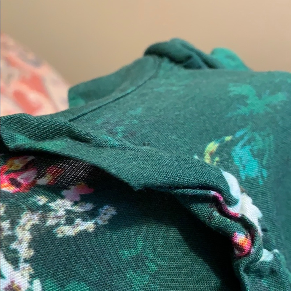 Green Ruffled Midi Dress - Picture 7 of 7